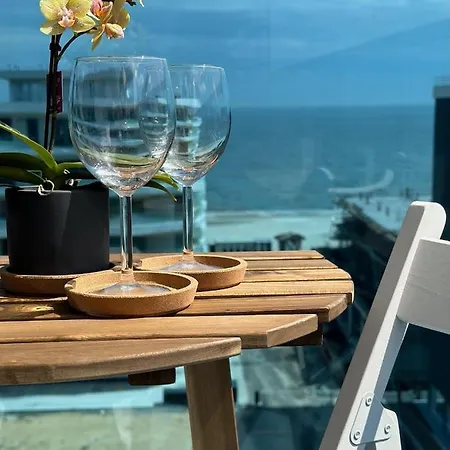 Seven Seas Mamaia Nord Apartament *
